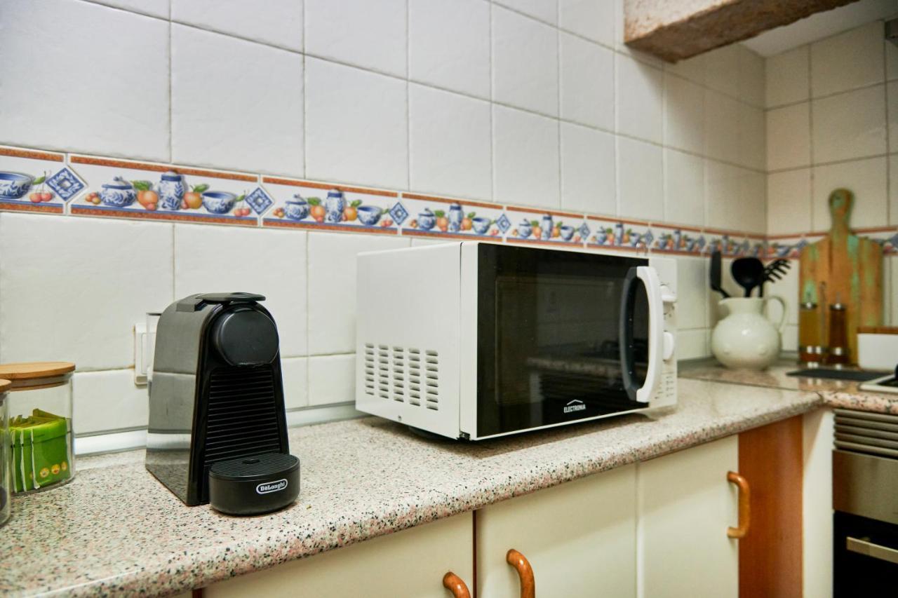 Spacious Bairro Alto Apartment With Courtyard, By Timecooler 리스본 외부 사진