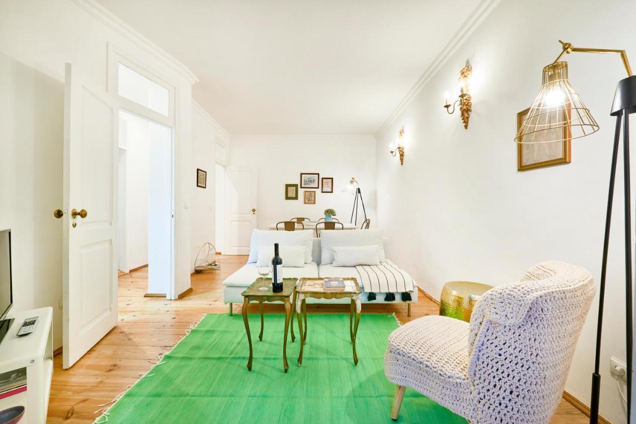 Spacious Bairro Alto Apartment With Courtyard, By Timecooler 리스본 외부 사진