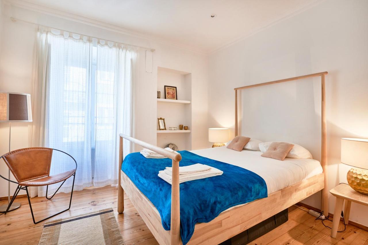 Spacious Bairro Alto Apartment With Courtyard, By Timecooler 리스본 외부 사진
