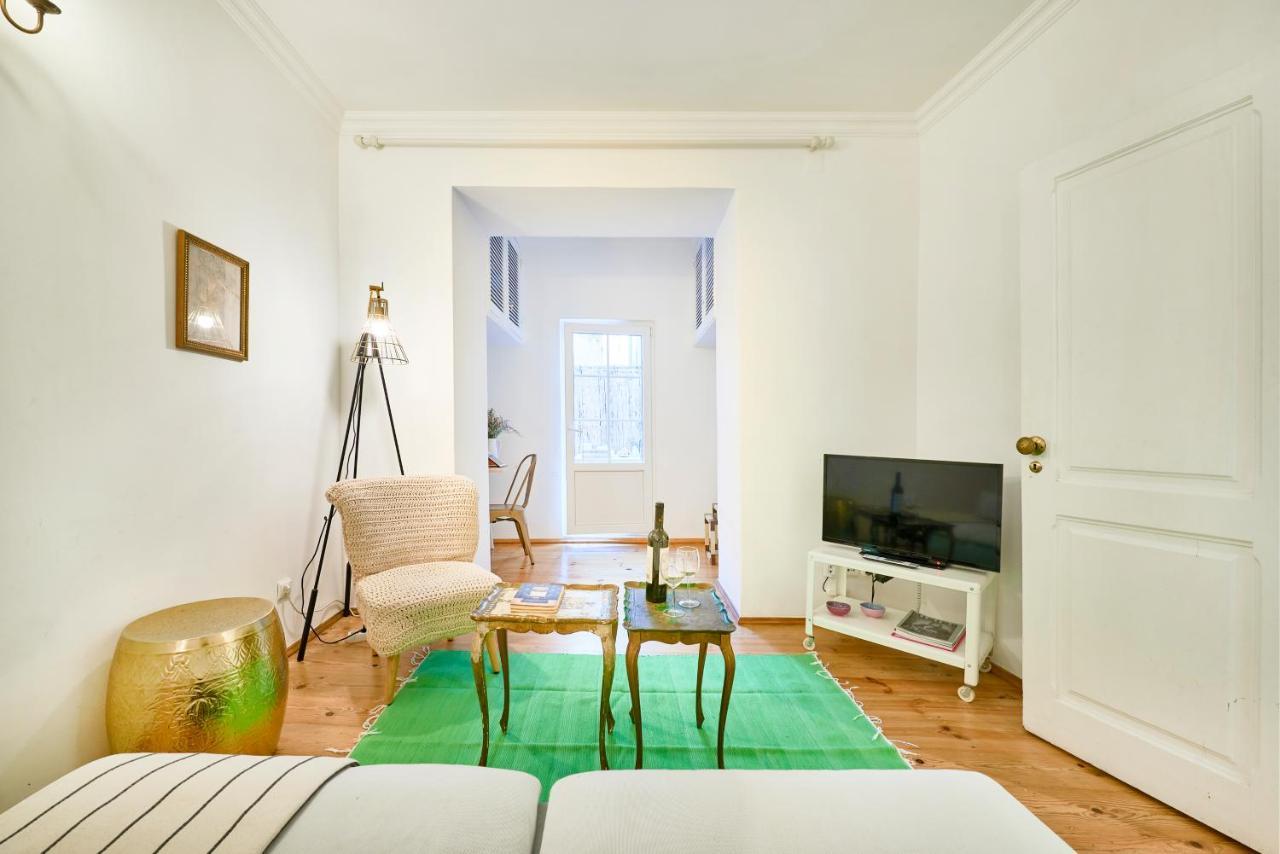 Spacious Bairro Alto Apartment With Courtyard, By Timecooler 리스본 외부 사진